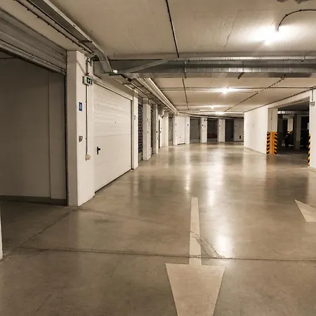 דירה Large Three-room In Cassovar With Underground Garage