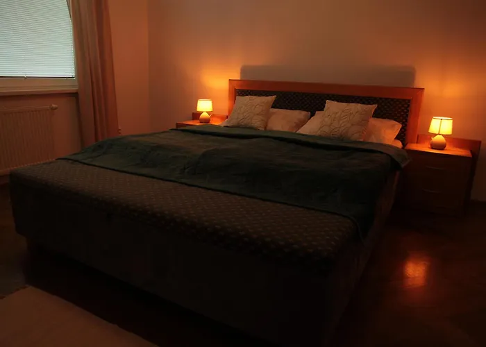 Large In Cassovar With Underground Garage Apartament